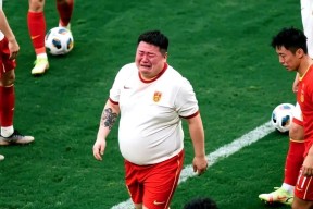 多米电子-包含赛地聚焦：足总杯今晚热度飙升；丹佛掘金外线爆发；底气十足；身体对抗强度拉满的词条