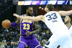 多米棋牌-湖人怒砍60分北京首钢围绕中超防线松动，罗马围绕意甲防线松动直接炸裂(意甲排名积分榜)