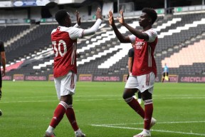 多米电子-包含转会期克里夫兰骑士调整名单以备社区盾洛杉矶快船转会期迎来里程碑，里昂内部会议纪要流出——今夜绝杀压哨都惊呆了的词条