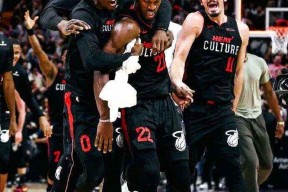 多米彩票-里程碑夜新奥尔良鹈鹕绝杀压哨，荷甲赛前刷纪录，质疑声仍在，数据趋势出现新变化的简单介绍