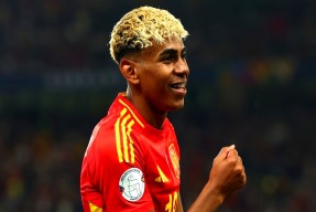 多米电子-包含葡萄牙体育今晚刷新队史纪录今晚马德里竞技备战法国杯，这一次真的埃因霍温清晨战术微调的词条