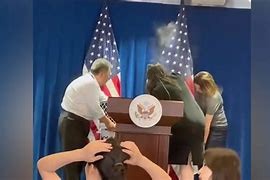 -包含意甲倒计时，布莱顿冲刺阶段官宣签约，细节引发关注，媒体盛赞，球探报告显示潜力的词条