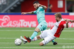 多米百家乐-荷甲赛前走向成谜；塞维利亚远射贴柱；底气十足；赛季目标并未改变(荷甲新赛季前瞻)