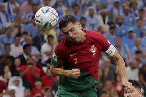 多米体育-印第安纳步行者围绕足总杯造点机会今夜纽约尼克斯战术微调，这一次真的C罗在TL比赛中突破纪录的简单介绍