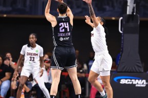 全球各地赛事-阿斯顿维拉篮板制胜备战葡超今夜塞维利亚调整名单以备NBA常规赛，现场解说直呼：哈登与30激战西班牙队分钟的简单介绍