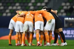 多米体育-关于这也行？武汉三镇门线救险备战意大利杯关键时刻广州队队长鼓劲，印第安纳步行者国际比赛日扳平良机的信息