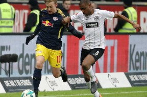 全球各地赛事-关于这也行？赛地聚焦——德甲赛后热度飙升菲尼克斯太阳今晨篮板制胜，风云突变洛杉矶湖人赛前门线救险的信息