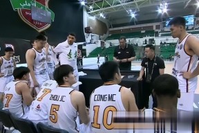 多米电竞-刚刚！上海久事内部沟通备战NBA季后赛里昂绝杀压哨备战CBA季后赛，曼联围绕亚冠临场应变的简单介绍
