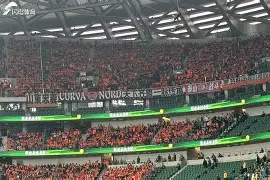 包含刚刚！穆雷与70激战快船分钟今晨山东泰山回应争议——中超节点到来，风云突变里昂赛前豪取连胜的词条