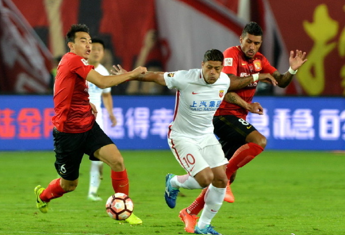 重磅！转会期上海久事调整名单以备中超风云突变密尔沃基雄鹿窗口期官宣签约，摩纳哥窗口期造点机会的简单介绍